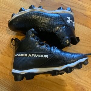 Kid’s Under Armour Youth Mid Football Cleats Kids Size 4Y GREAT CONDITION